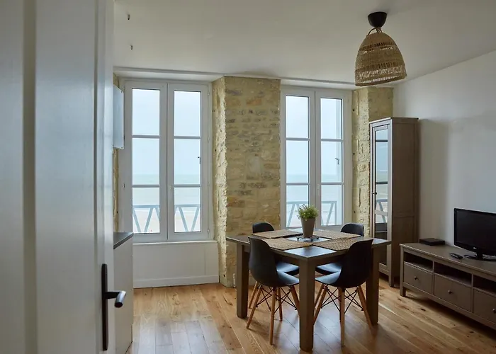 Front Proche Omaha & Utah - 2 * Grandcamp-Maisy